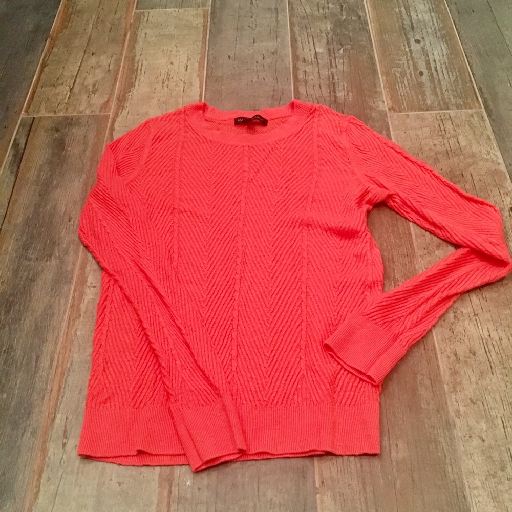 EUC Banana Republic sweater size M